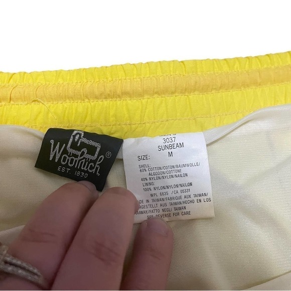 VINTAGE Yellow & Blue Woolrich Swim Trunks w/Pockets & Drawstrings - Picture 3 of 6